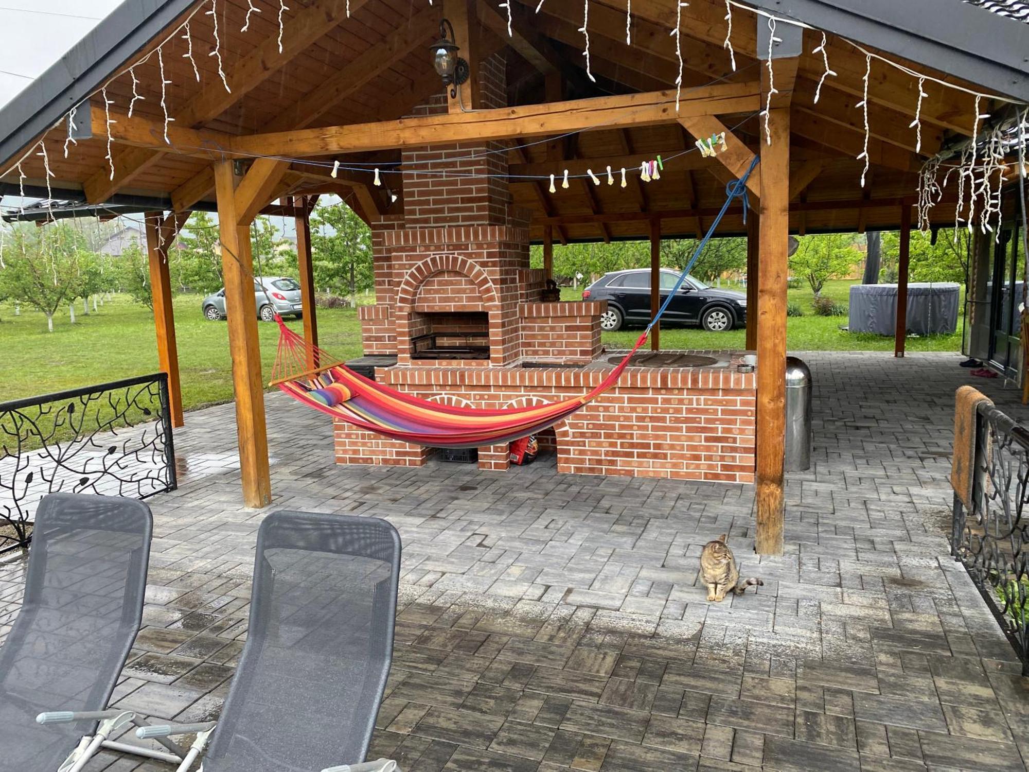 Moonlake Chalet Gainesti 外观 照片